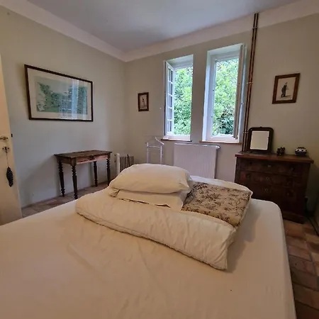 Manoir Familial & Chaleureux بيت للعطل *